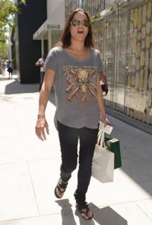 Michelle Rodriguez feet photo thumbnail