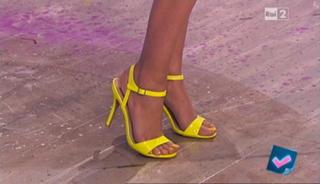 Caterina Balivo feet photo thumbnail