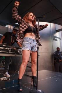 JoJo feet photo thumbnail