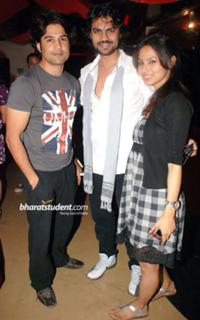 Mouni Roy feet photo 3