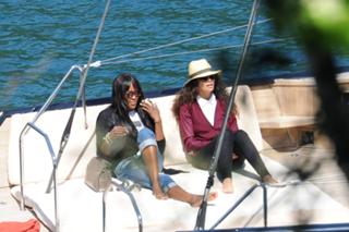 Naomi Campbell feet photo thumbnail