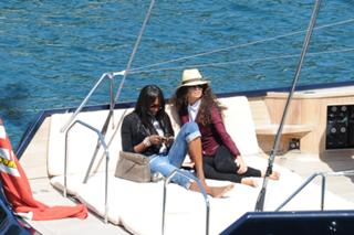 Naomi Campbell feet photo thumbnail