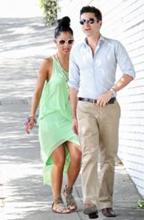 Nicole Scherzinger feet photo thumbnail