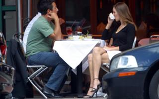 Hilary Swank feet photo thumbnail
