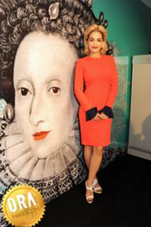 Rita Ora feet photo thumbnail