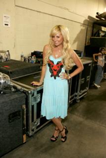 Ashley Tisdale feet photo thumbnail