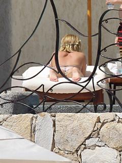 Ashley Tisdale feet photo thumbnail
