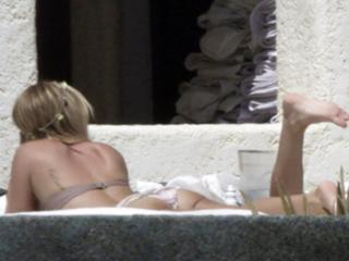 Ashley Tisdale feet photo thumbnail