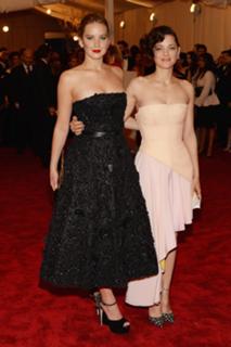 Jennifer Lawrence feet photo thumbnail