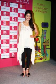 Alia Bhatt feet photo thumbnail