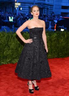 Jennifer Lawrence feet photo thumbnail