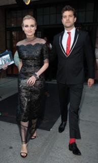 Diane Kruger feet photo thumbnail