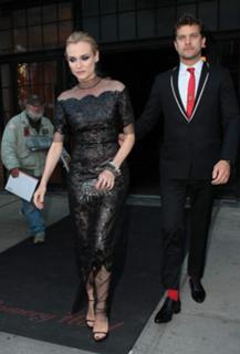 Diane Kruger feet photo thumbnail