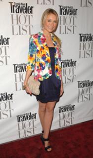 Katrina Bowden feet photo thumbnail