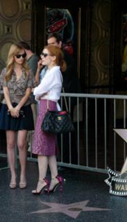 Jessica Chastain feet photo thumbnail