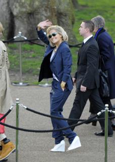 Rita Ora feet photo thumbnail