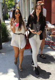 Brenda Song feet photo thumbnail