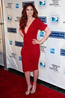 Debra Messing feet photo thumbnail