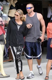 Heidi Klum feet photo thumbnail