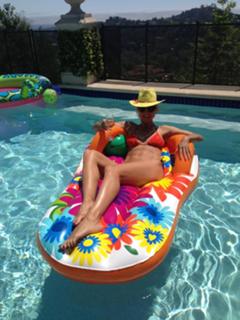 Heidi Klum feet photo thumbnail