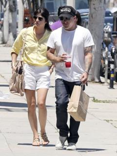Selma Blair feet photo thumbnail