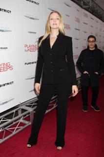Uma Thurman feet photo thumbnail