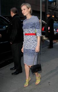 Diane Kruger feet photo thumbnail