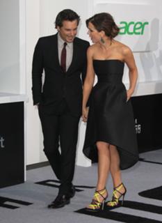 Kate Beckinsale feet photo thumbnail