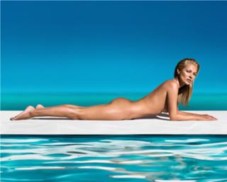 Kate Moss feet photo thumbnail