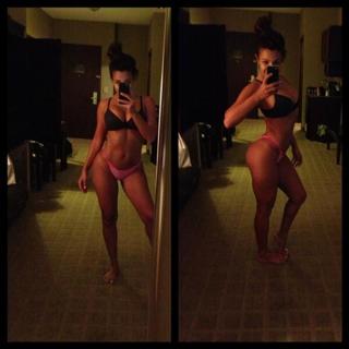 Vida Guerra feet photo thumbnail