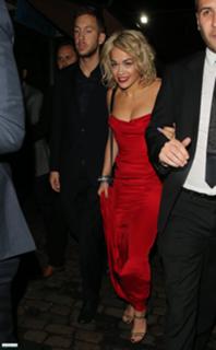 Rita Ora feet photo thumbnail