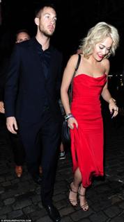 Rita Ora feet photo thumbnail