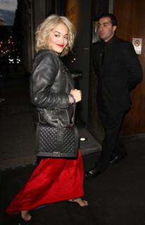 Rita Ora feet photo thumbnail