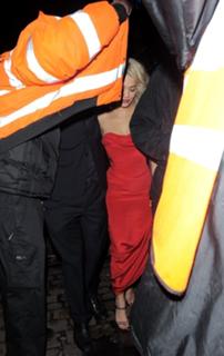 Rita Ora feet photo thumbnail