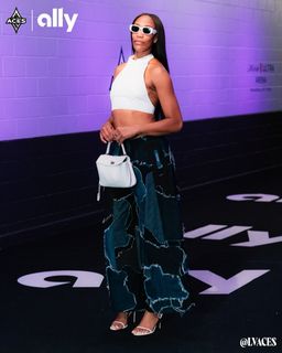 A'ja Wilson feet photo 3