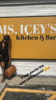 A.J. Johnson feet photo 3