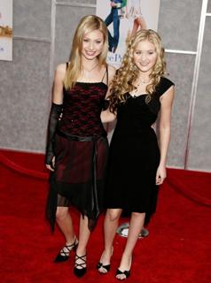 AJ Michalka feet photo thumbnail