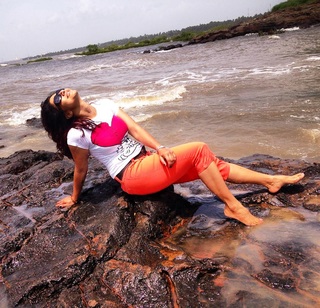 Aackruti Nagpal feet photo 14