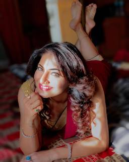 Aackruti Nagpal feet photo 16