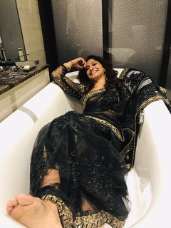 Aackruti Nagpal feet photo 7