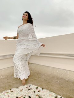 Aackruti Nagpal feet photo 6