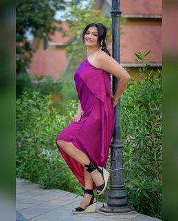 Aackruti Nagpal feet photo 14