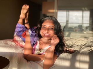 Aackruti Nagpal feet photo 12