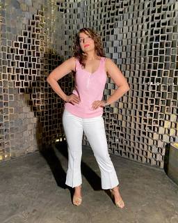 Aackruti Nagpal feet photo 1