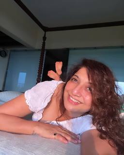 Aackruti Nagpal feet photo 10