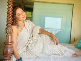 Aackruti Nagpal feet photo 6