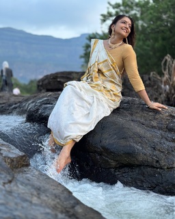 Aackruti Nagpal feet photo 15