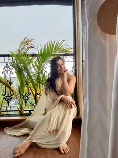 Aackruti Nagpal feet photo 7