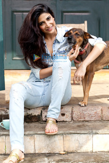 Aahana Kumra feet photo 11