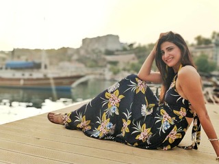 Aahana Kumra feet photo 3